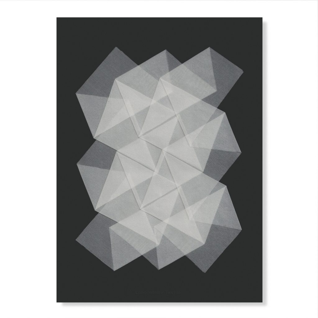 Laboratoire Textile - pièce murale plissée